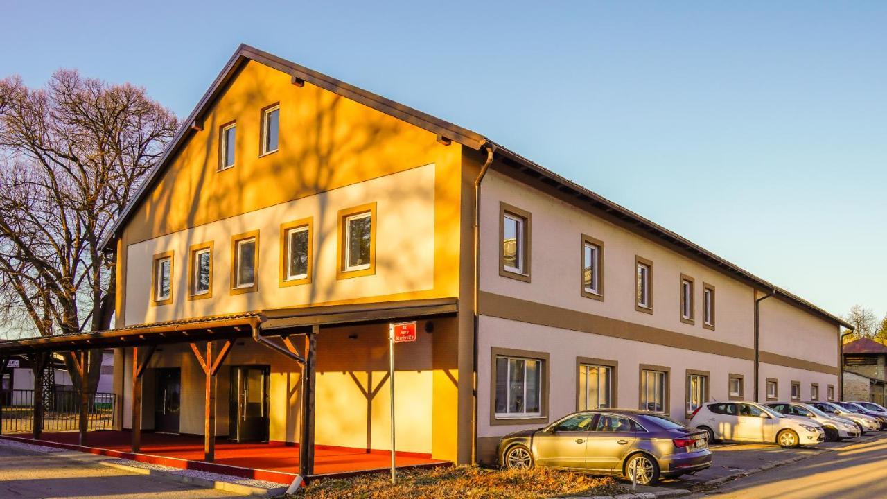 Industrial Belisce Bed & Breakfast Exterior photo